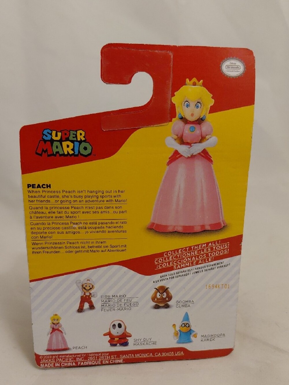 World of Nintendo Wave 42 Peach Mini Figure - Picture 4 of 8
